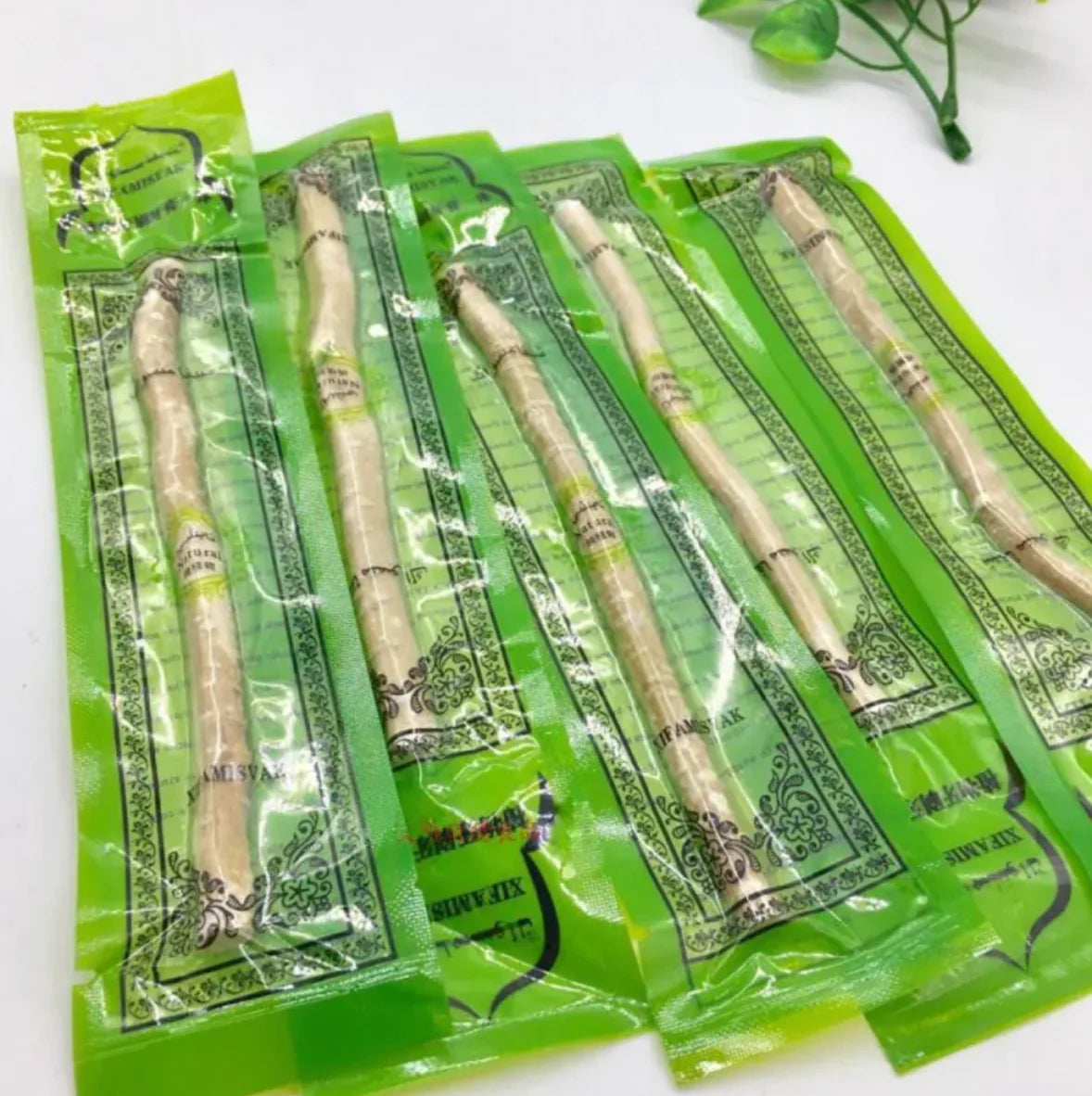 Natural Miswak Tooth Cleaning Stick – Traditional Oral Care Tool